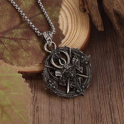 Retro Compass Warrior Head Demon Warrior Pendant Benno Necklace Men's Locomotive Gothic Jewelry Necklace