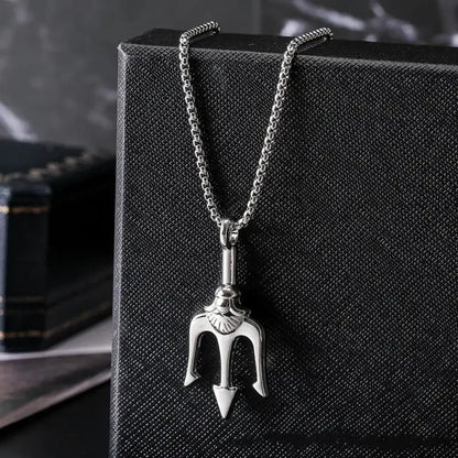 Retro Compass Warrior Head Demon Warrior Pendant Benno Necklace Men's Locomotive Gothic Jewelry Necklace